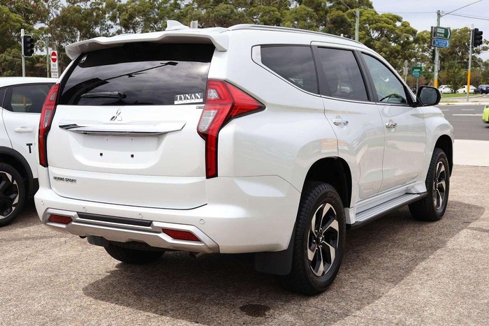 2025 Mitsubishi Pajero Sport GLS