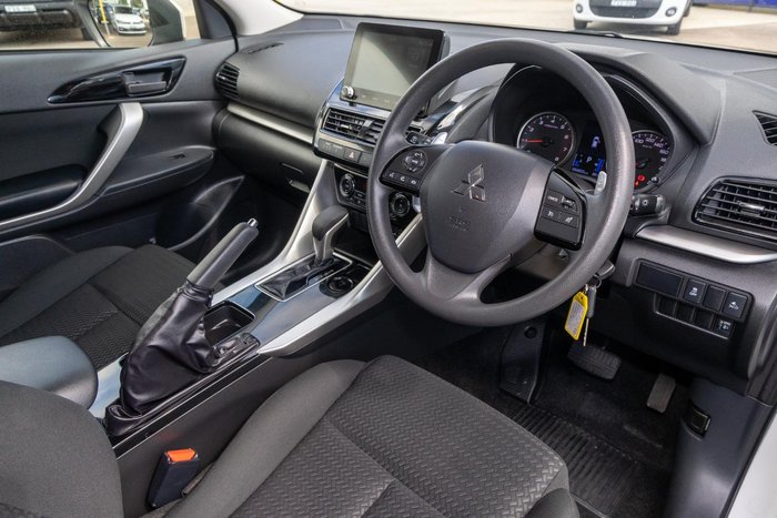 2023 Mitsubishi Eclipse Cross ES