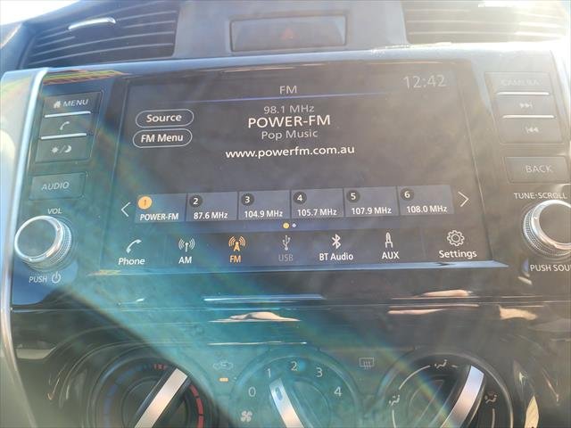 2024 Nissan Navara SL