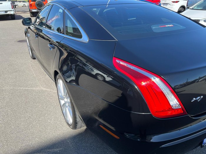 2011 Jaguar XJ Premium Luxury
