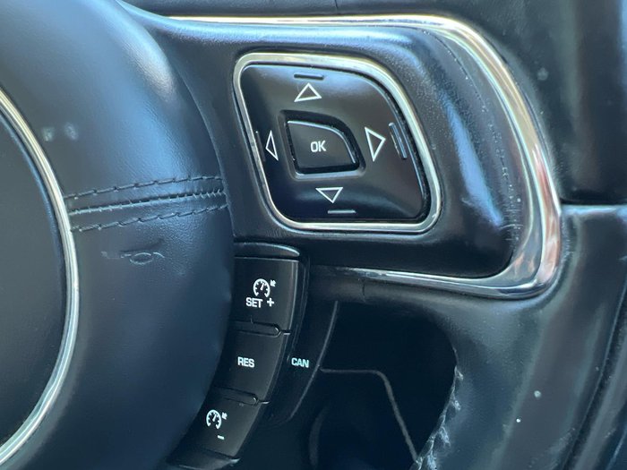 2011 Jaguar XJ Premium Luxury