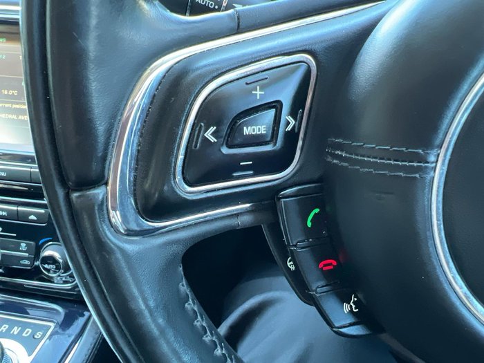 2011 Jaguar XJ Premium Luxury