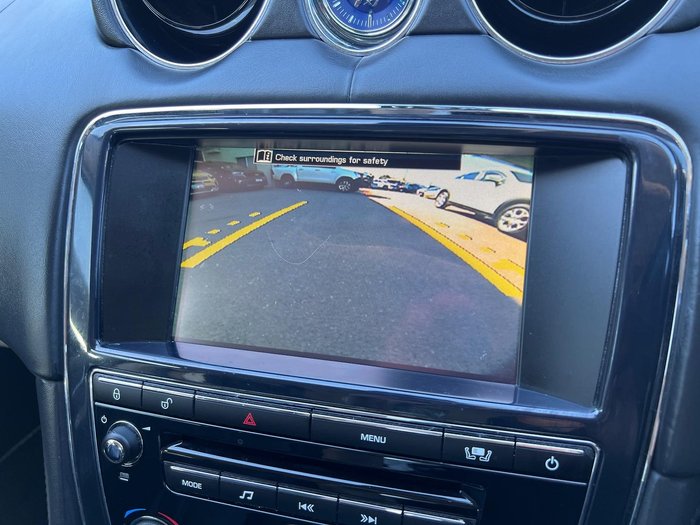 2011 Jaguar XJ Premium Luxury