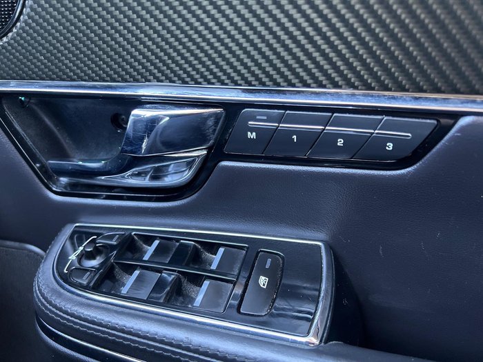 2011 Jaguar XJ Premium Luxury