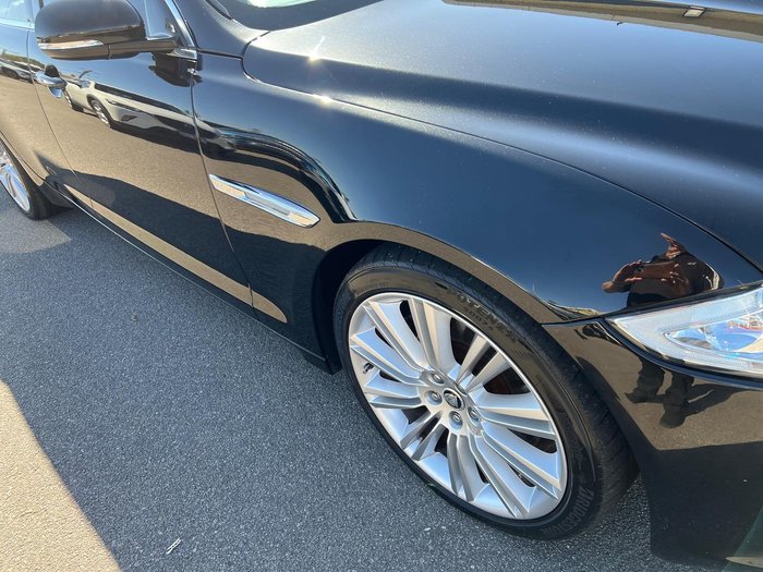 2011 Jaguar XJ Premium Luxury