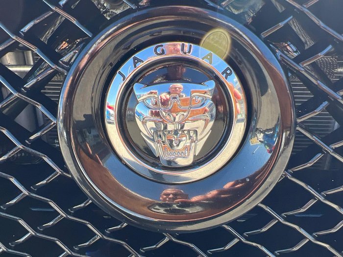 2011 Jaguar XJ Premium Luxury