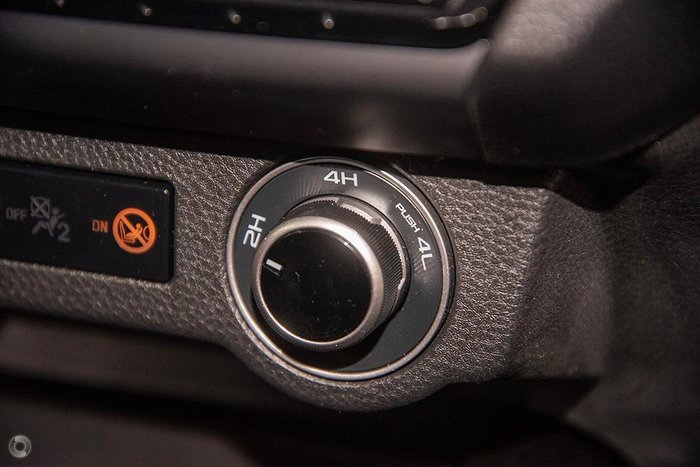 2025 Isuzu D-MAX X-TERRAIN