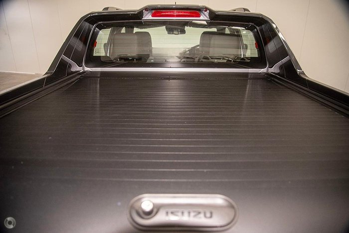 2025 Isuzu D-MAX X-TERRAIN