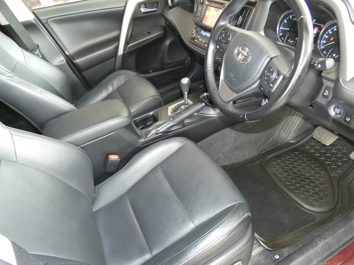 2016 Toyota RAV4 Cruiser (4x4)