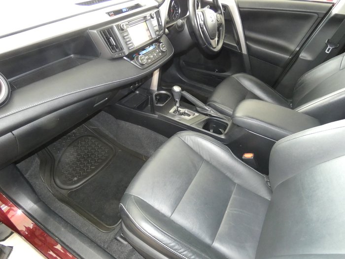 2016 Toyota RAV4 Cruiser (4x4)