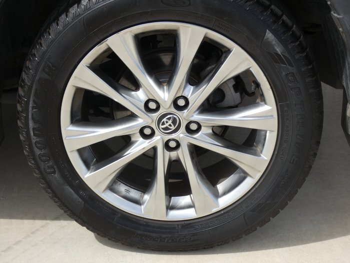 2016 Toyota RAV4 Cruiser (4x4)