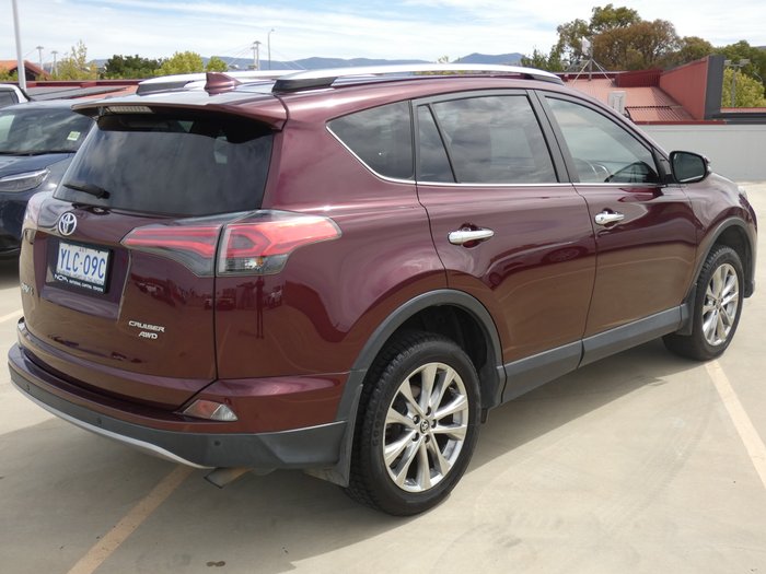2016 Toyota RAV4 Cruiser (4x4)