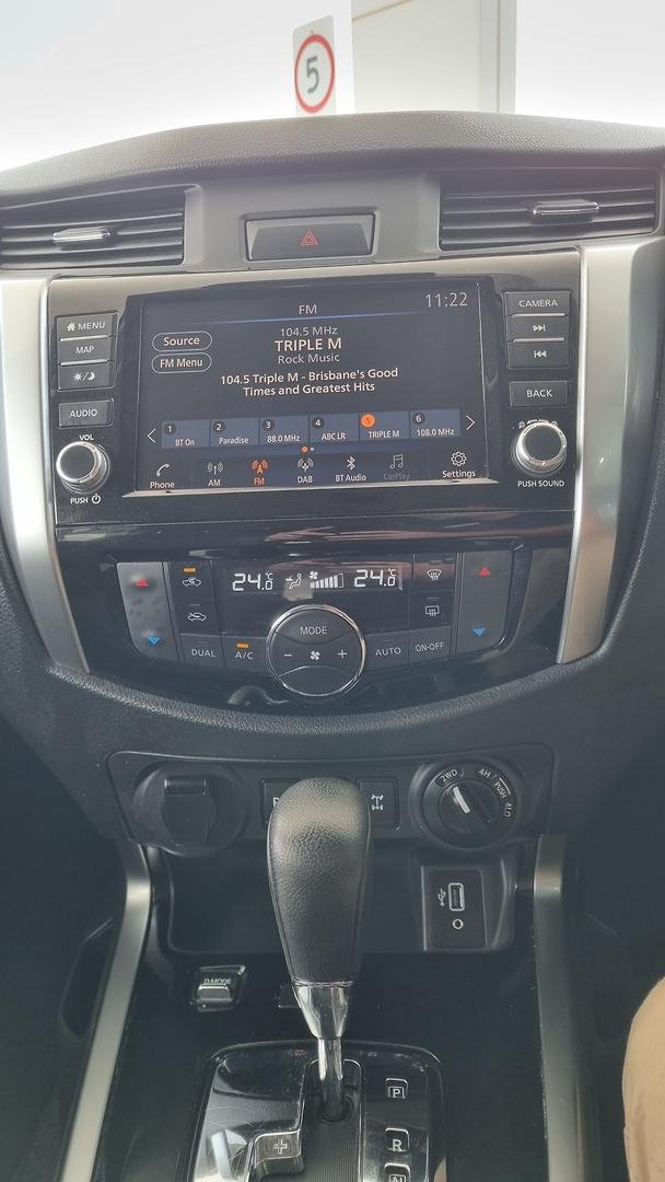 2021 Nissan Navara ST-X