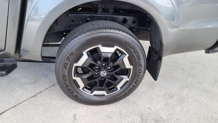 2021 Nissan Navara ST-X