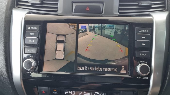 2021 Nissan Navara ST-X