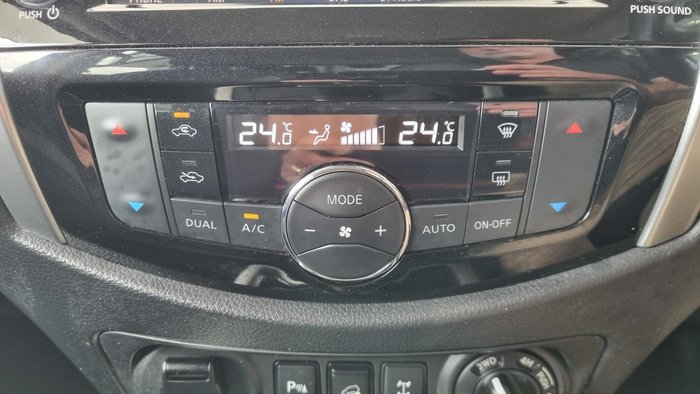 2021 Nissan Navara ST-X