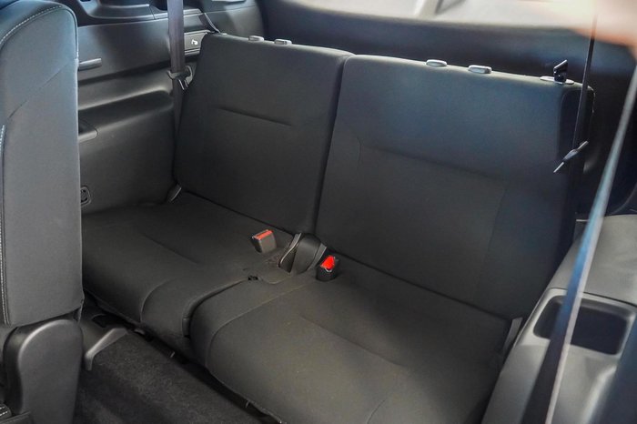 2025 Mitsubishi Outlander LS