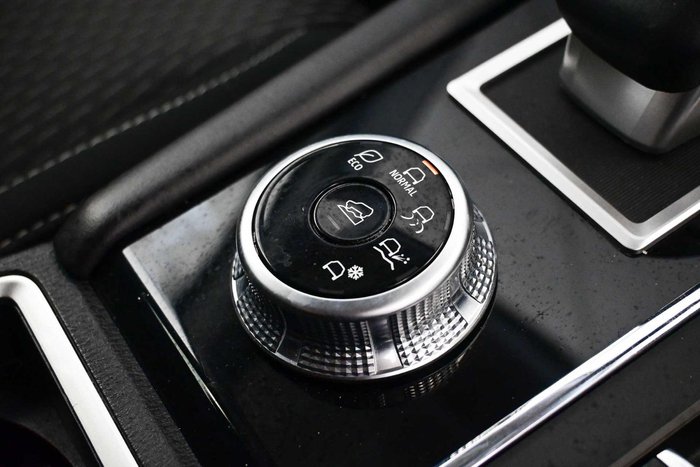 2024 Mitsubishi Outlander LS