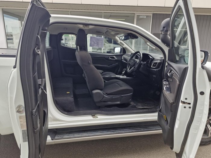 2023 Isuzu D-MAX LS-U