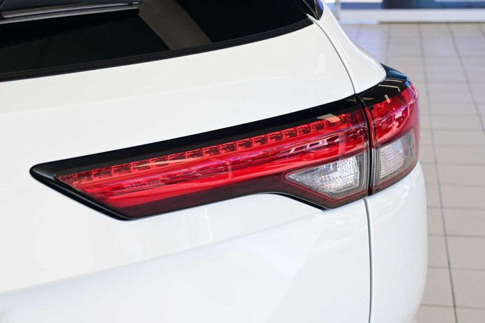 2024 Mitsubishi Outlander LS