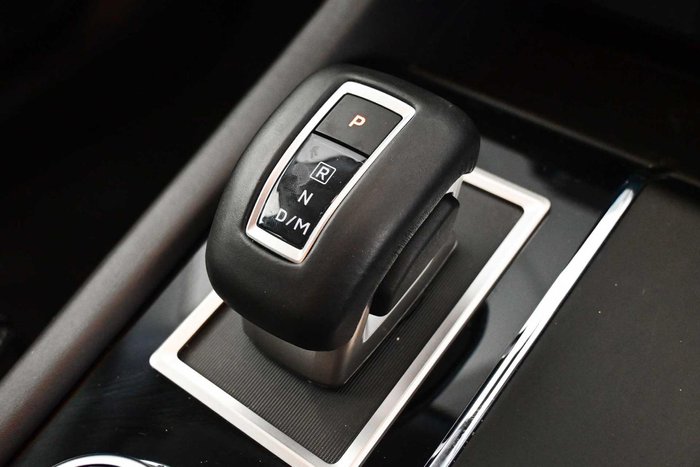 2025 Mitsubishi Outlander LS