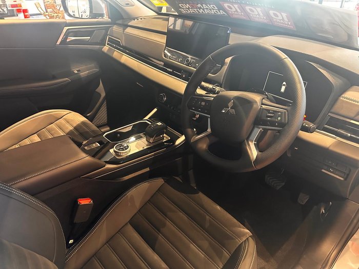 2025 Mitsubishi Outlander Aspire