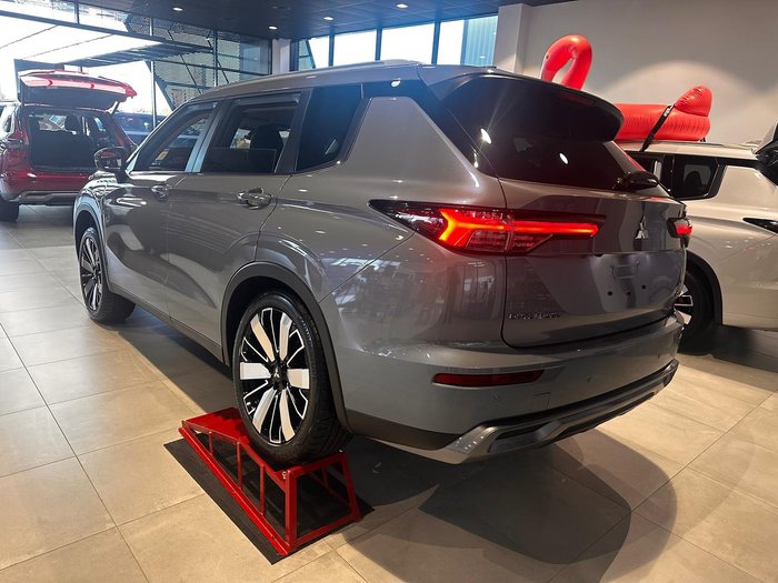 2025 Mitsubishi Outlander Aspire