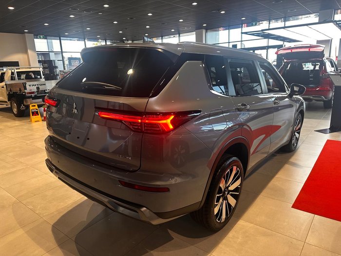 2025 Mitsubishi Outlander Aspire
