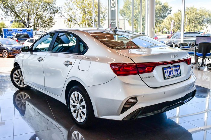 2022 Kia Cerato S