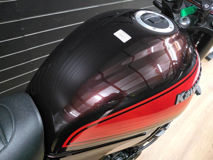 2018 Kawasaki Z900RS (ZR900C) BATTLE GRAY