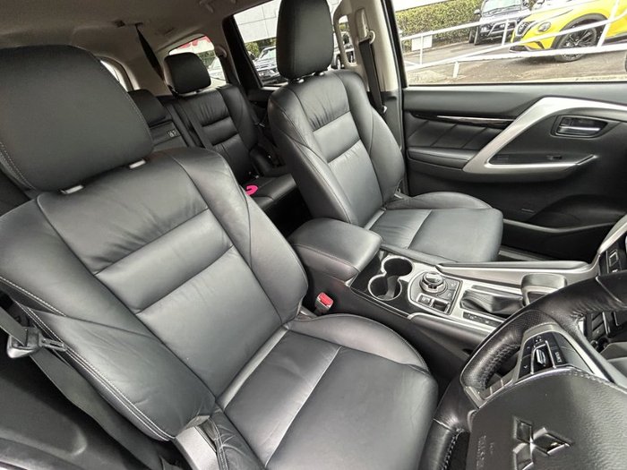 2018 MITSUBISHI PAJERO SPORT GLS