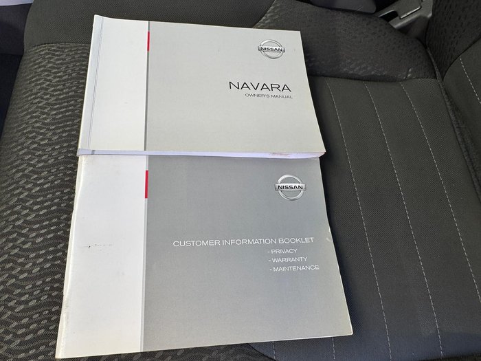 2013 Nissan Navara ST