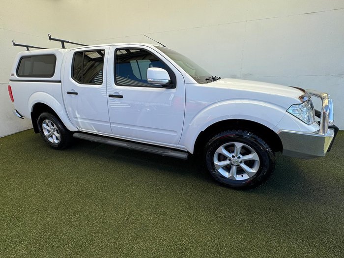2013 Nissan Navara ST