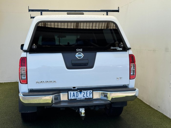 2013 Nissan Navara ST