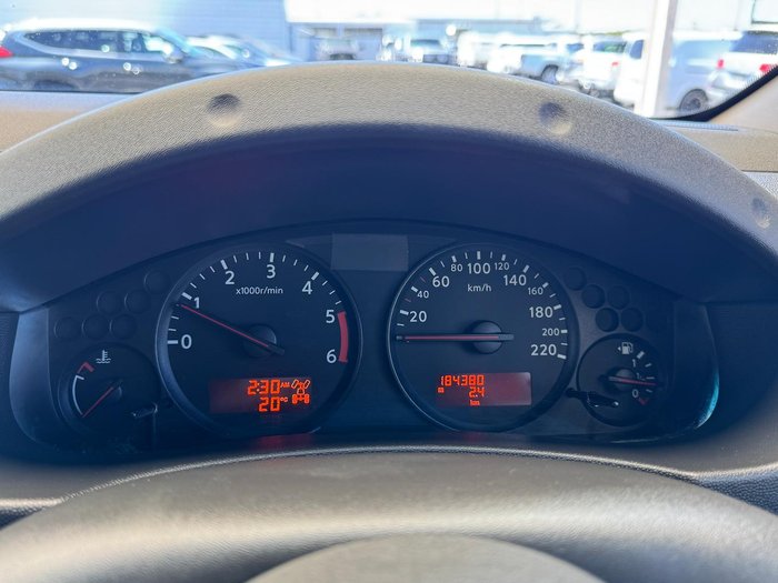 2013 Nissan Navara ST