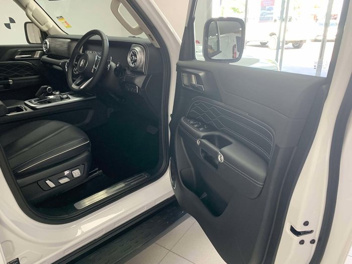 2025 GWM Tank 300 Ultra P01 4X4 On Demand Pearl White