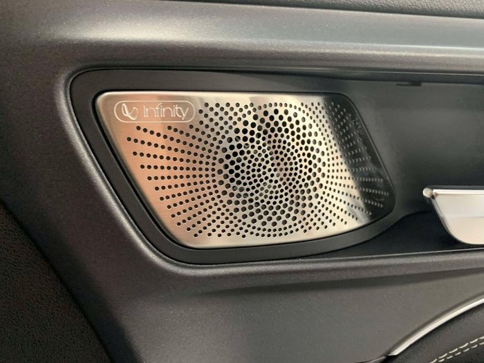 2025 GWM Tank 300 Ultra P01 4X4 On Demand Pearl White