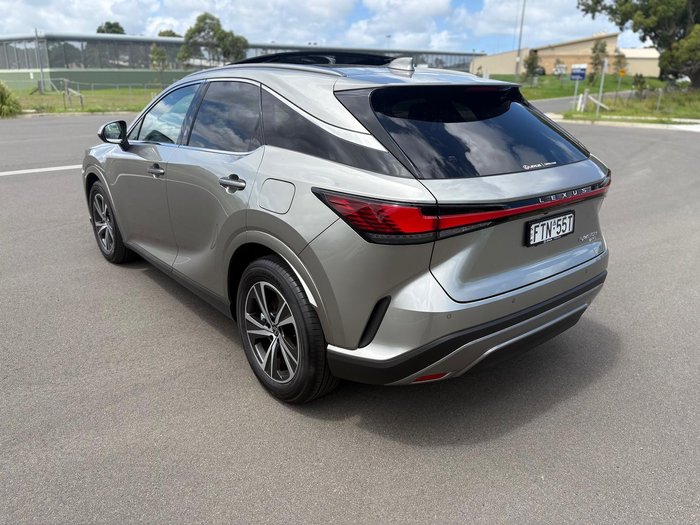 2025 Lexus RX 450h+ Luxury