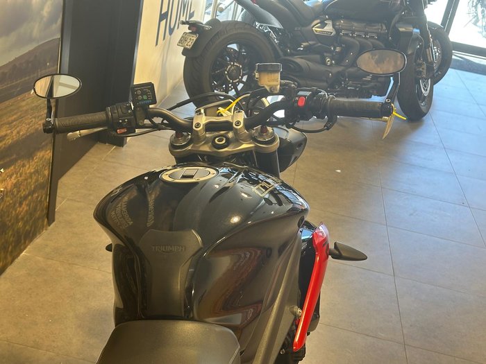 2014 Triumph Street Triple R ABS Street Triple Black