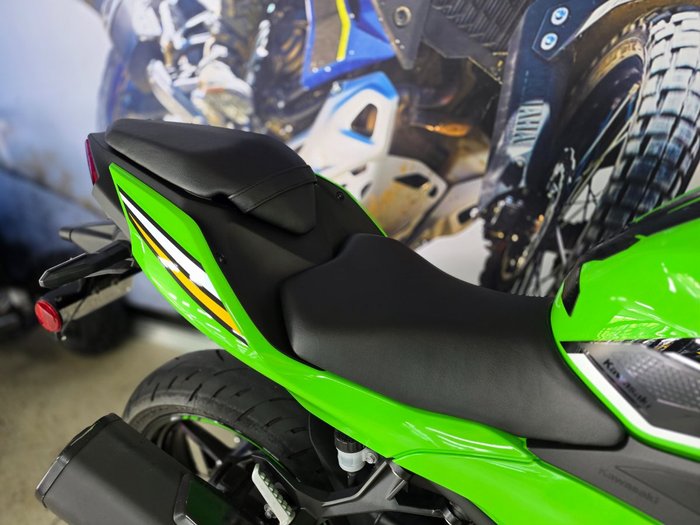 2025 Kawasaki NINJA 500 SE (LAMS) GREEN