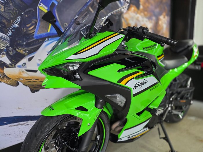 2025 Kawasaki NINJA 500 SE (LAMS) GREEN