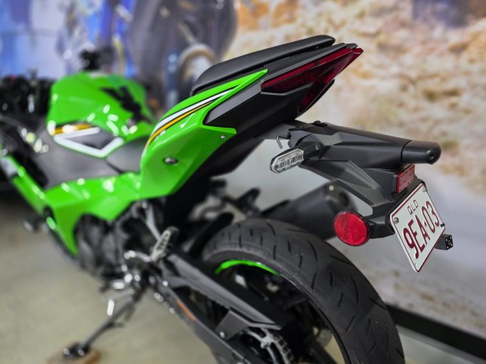 2025 Kawasaki NINJA 500 SE (LAMS) GREEN