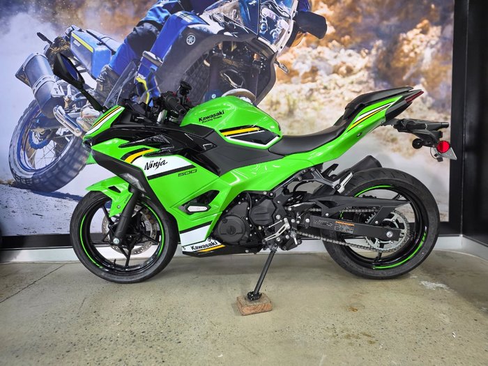 2025 Kawasaki NINJA 500 SE (LAMS) GREEN