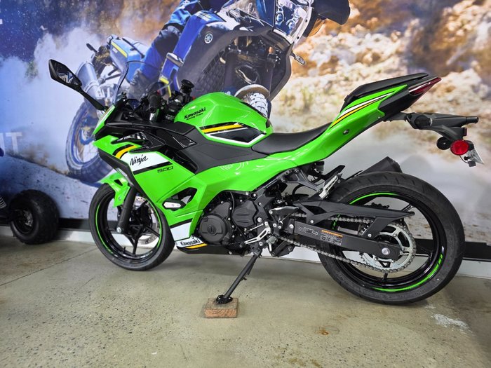 2025 Kawasaki NINJA 500 SE (LAMS) GREEN