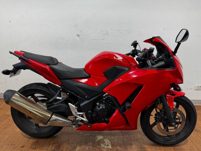 2014 Honda CBR300R (ABS) RED