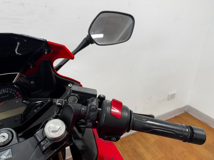 2014 Honda CBR300R (ABS) RED