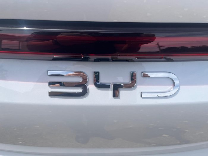 2025 BYD SEALION 5 Essential