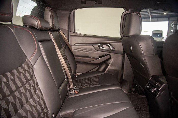 2025 Isuzu D-MAX X-TERRAIN