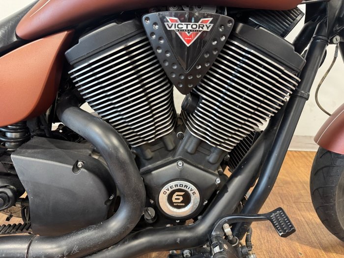 2011 Victory HAMMER BROWN