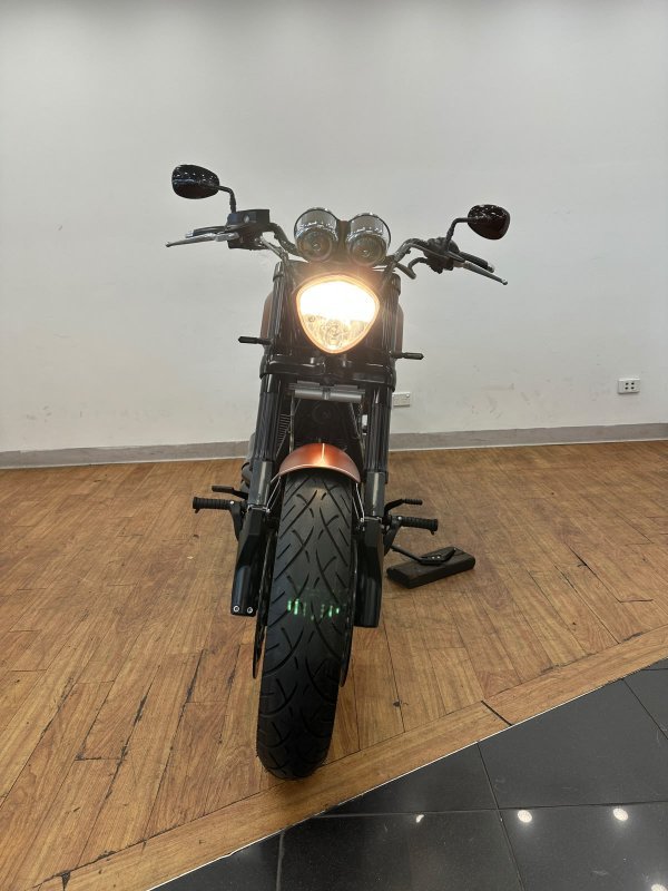 2011 Victory HAMMER BROWN